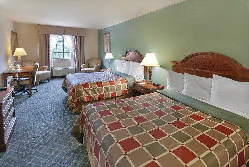 Best Western Plus The Woodlands Quarto foto